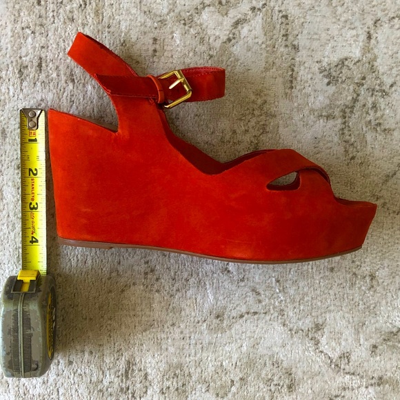 Dolce Vita
Style: Eileen Wedge Sandal - Picture 11 of 11